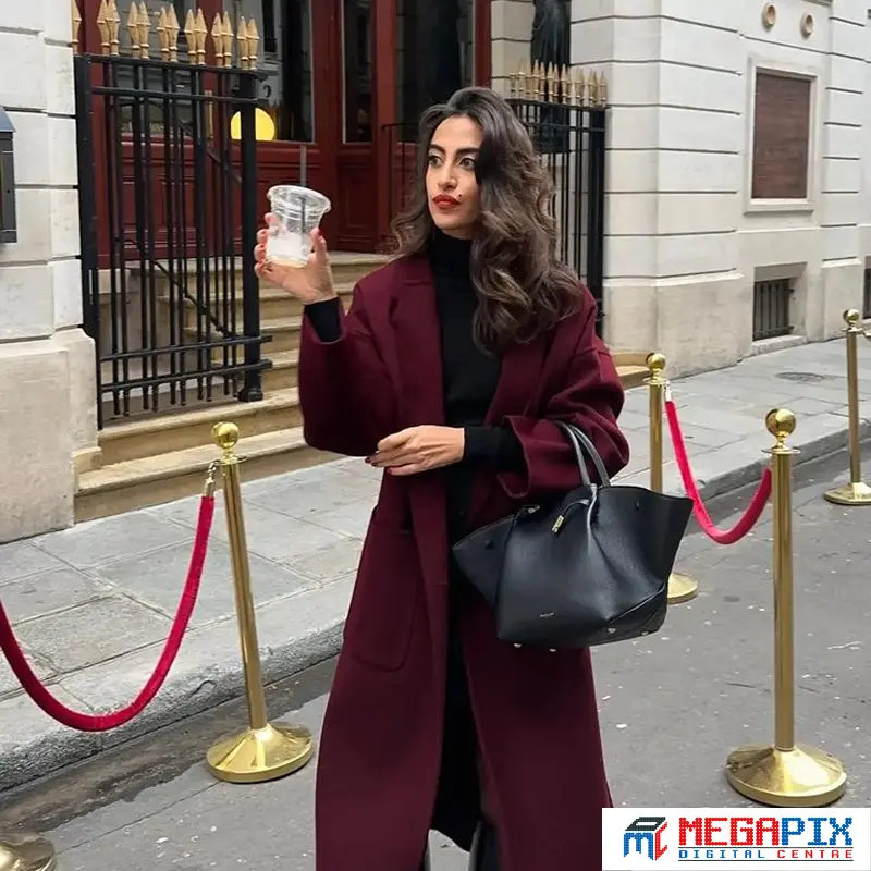 contoh perpaduan burgundy dan hitam