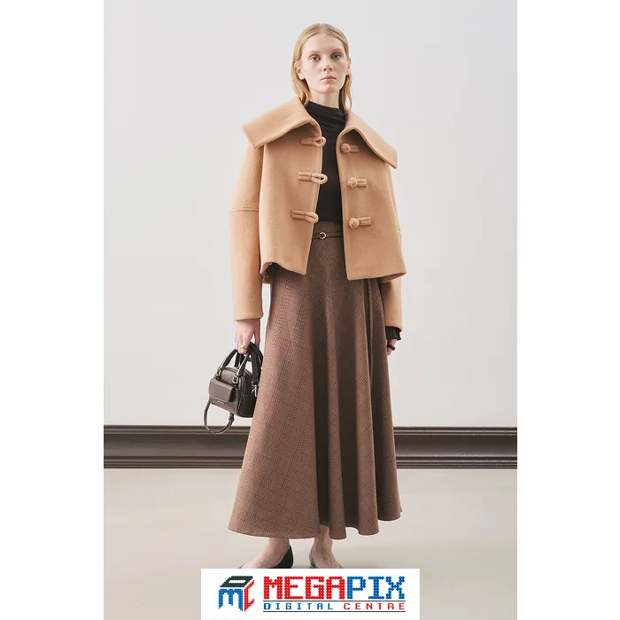 contoh fashion warna cokelat susu