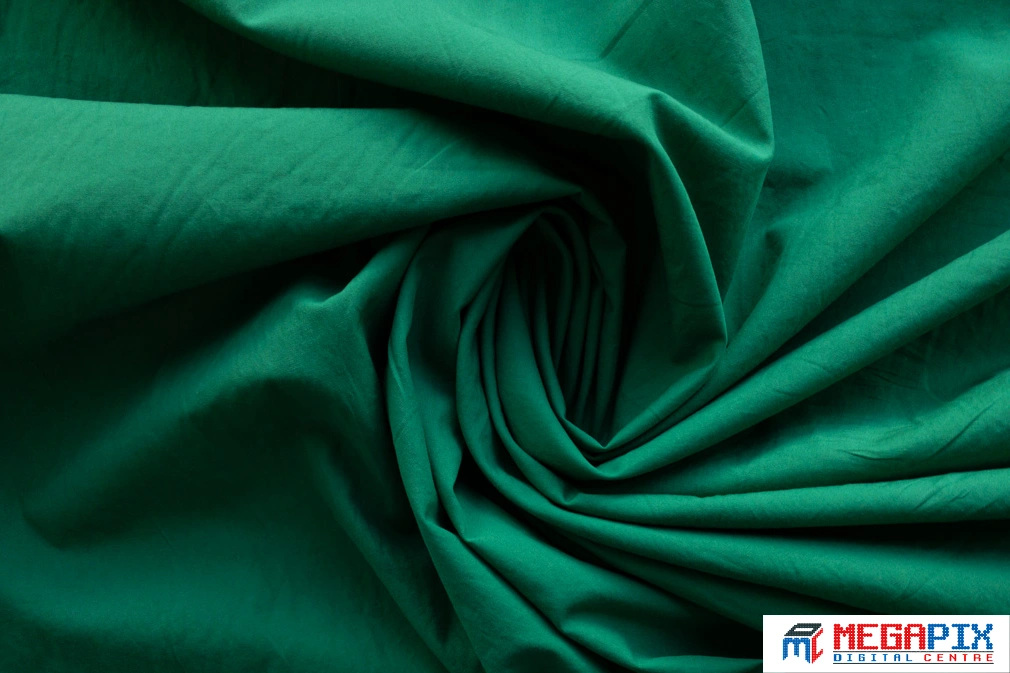 contoh warna emerald